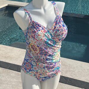 NWT Emerald Bay Slimming Multicolor Floral Ruched Swimsuit One Piece Size18